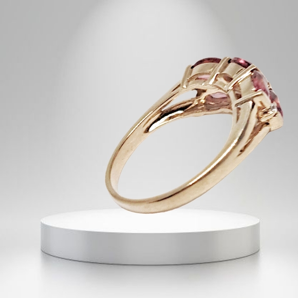 9K Yellow Gold Ring with Double Row Amethysts and 4 Diamonds - Picture 5 of 8